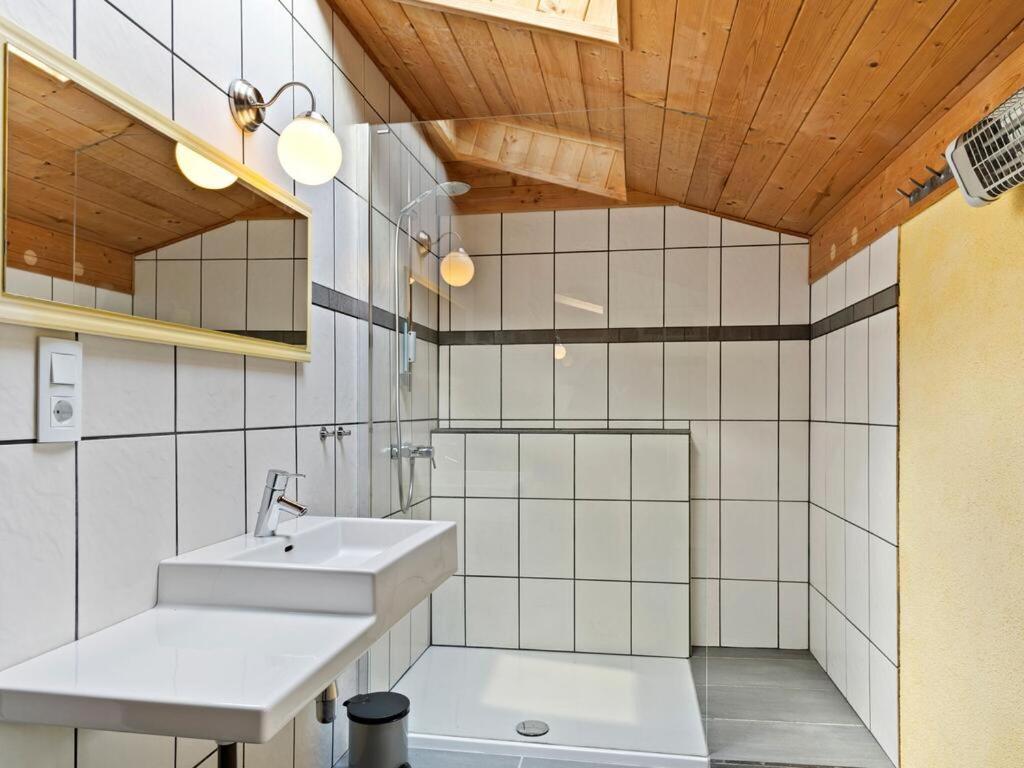Ferienwohnung Mary 플리스 외부 사진